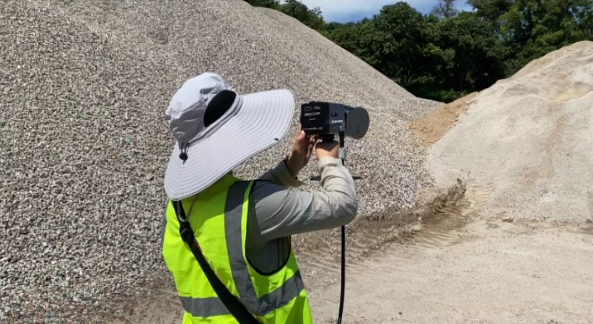Stockpile Volume Calculation with Handheld LiDAR Solution